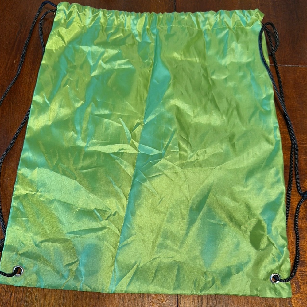 Green Drawstring Bag - Picture 7 of 10